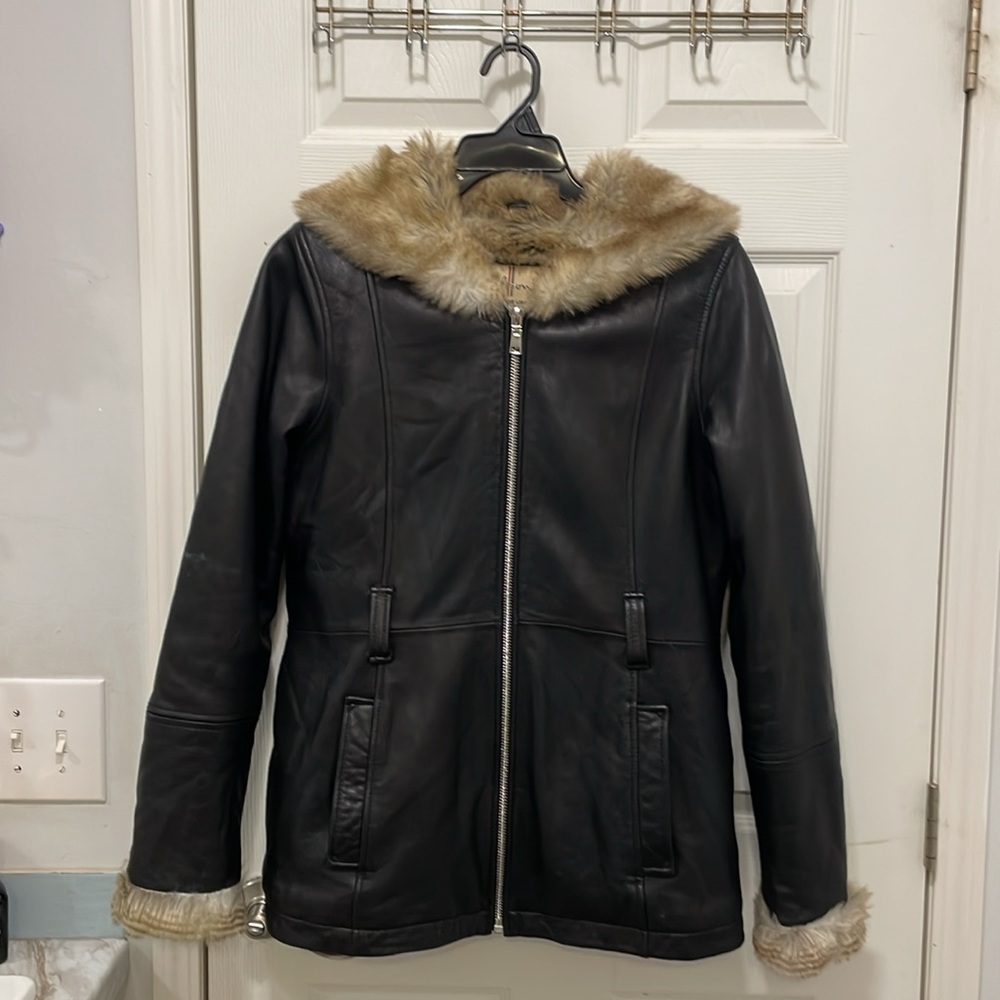 Wilson’s leather coat with faux fur lining, Vintage USA Sz M EUC warm & cozy